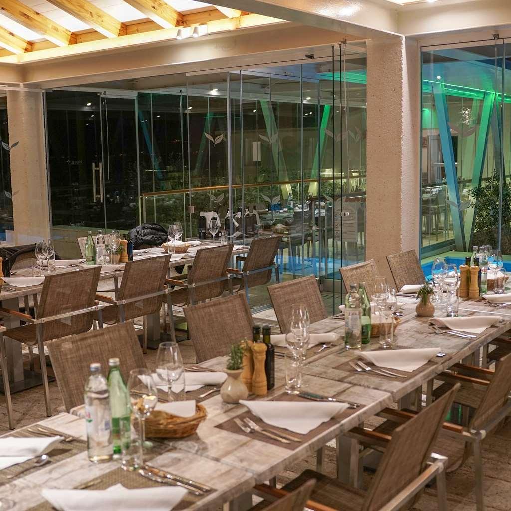 Hotel Aminess Vival Casa Velaris Supetar Restaurace fotografie