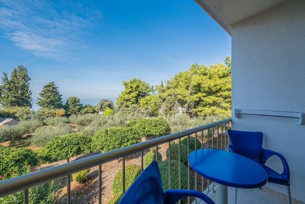 Hotel Aminess Vival Casa Velaris Supetar Pokoj fotografie