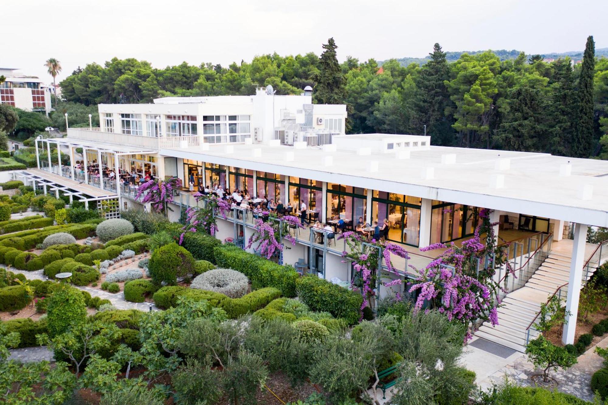 Hotel Aminess Vival Casa Velaris Supetar Exteriér fotografie